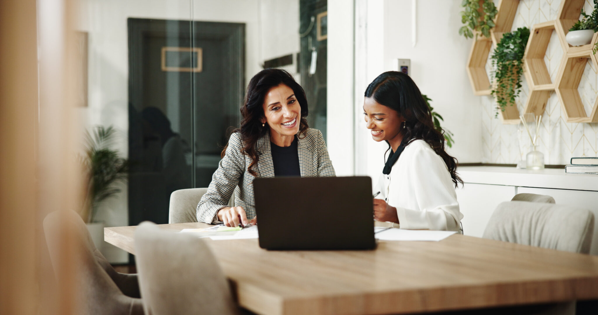 The Intelligent, Unified Operating System for the Front Office